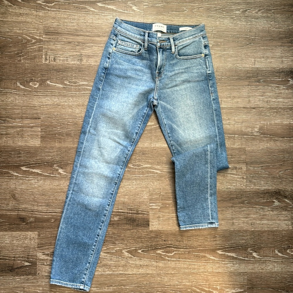 FRAME Le Boy Jeans